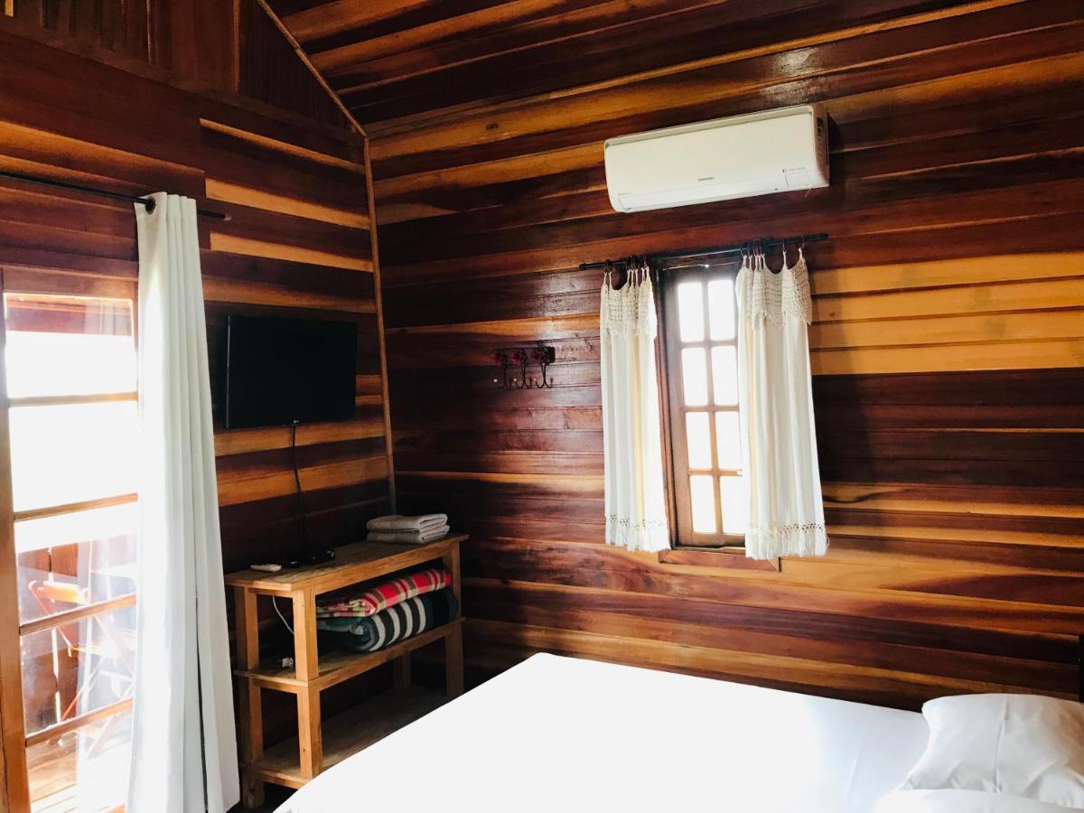 Chale Da Montanha - Locacoes Chalet *